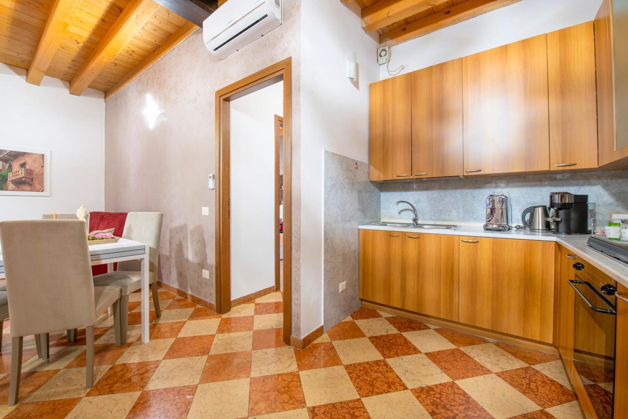 Arena Suite Mazzini Verona Centro Extérieur photo